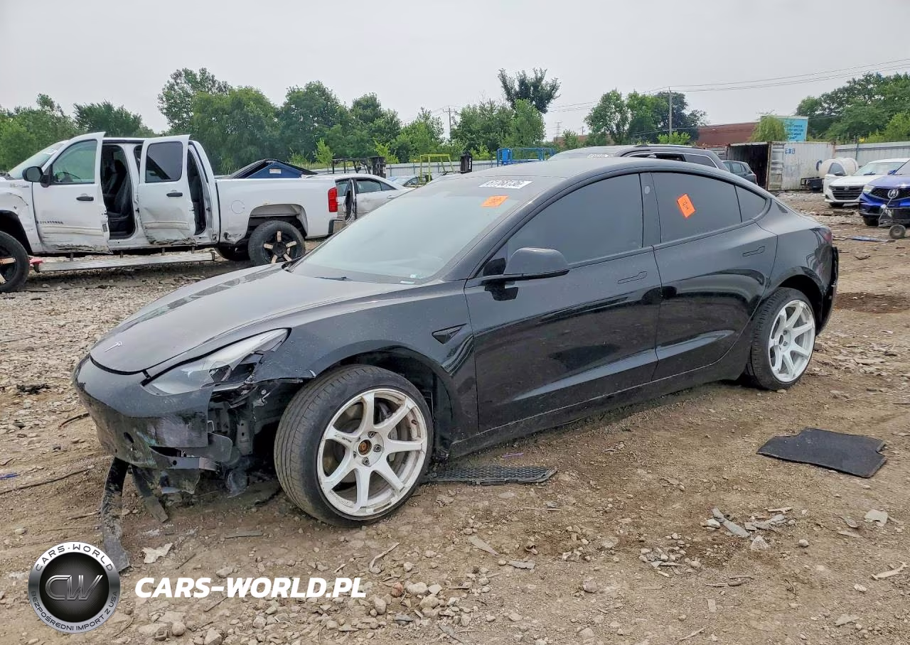 2022 Tesla Model 3 – zdjęcie 1 z 12