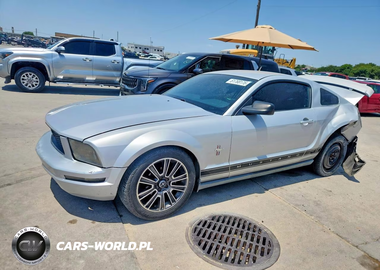 2006 Ford Mustang – zdjęcie 1 z 12