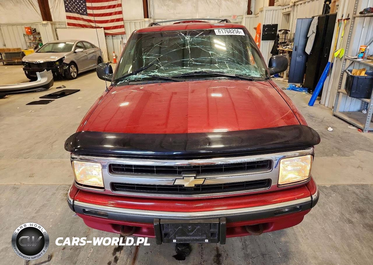 1996 Chevrolet Blazer VIN:1GNDT13W7T2160648 - 5