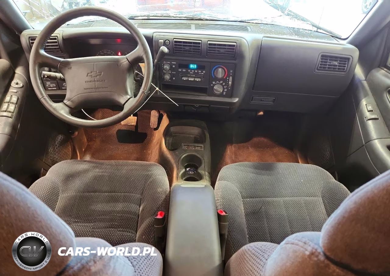 1996 Chevrolet Blazer VIN:1GNDT13W7T2160648 - 8