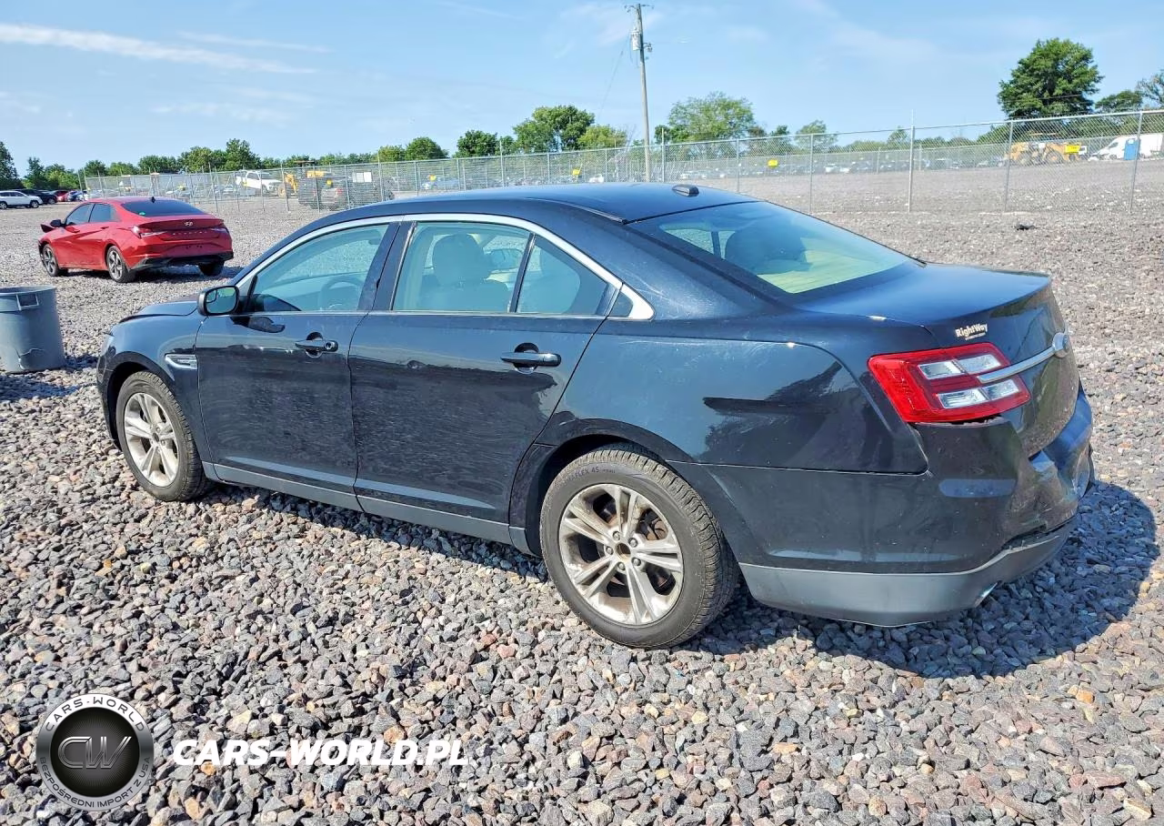 2017 Ford Taurus Se VIN:1FAHP2D82HG143003 - 2