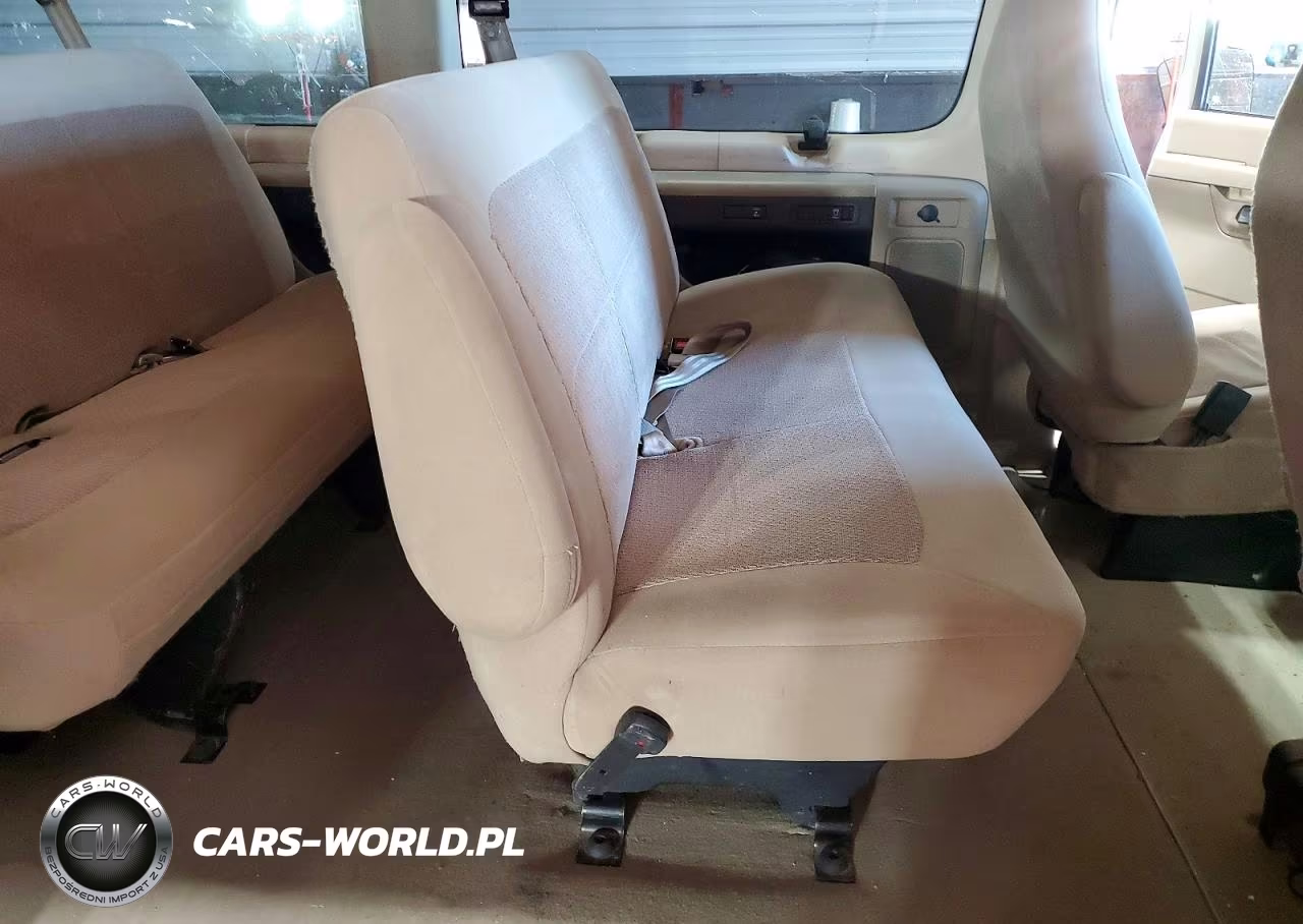 2006 Ford Econoline E150 Wagon VIN:1FMRE11L96HA63479 - 11