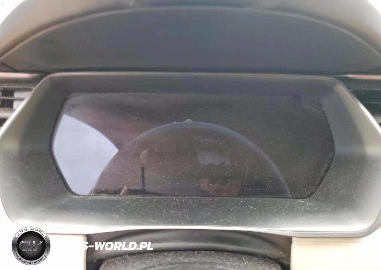 2020 Tesla Model S VIN:5YJSA1E47LF401932 - 9