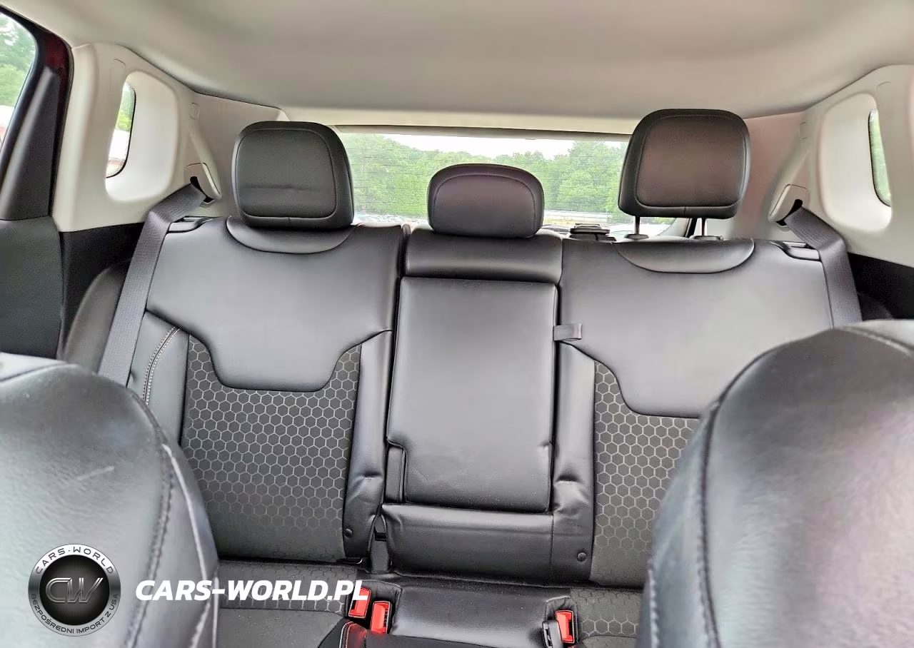 2021 Jeep Compass Latitude VIN:3C4NJDBB5MT569847 - 10