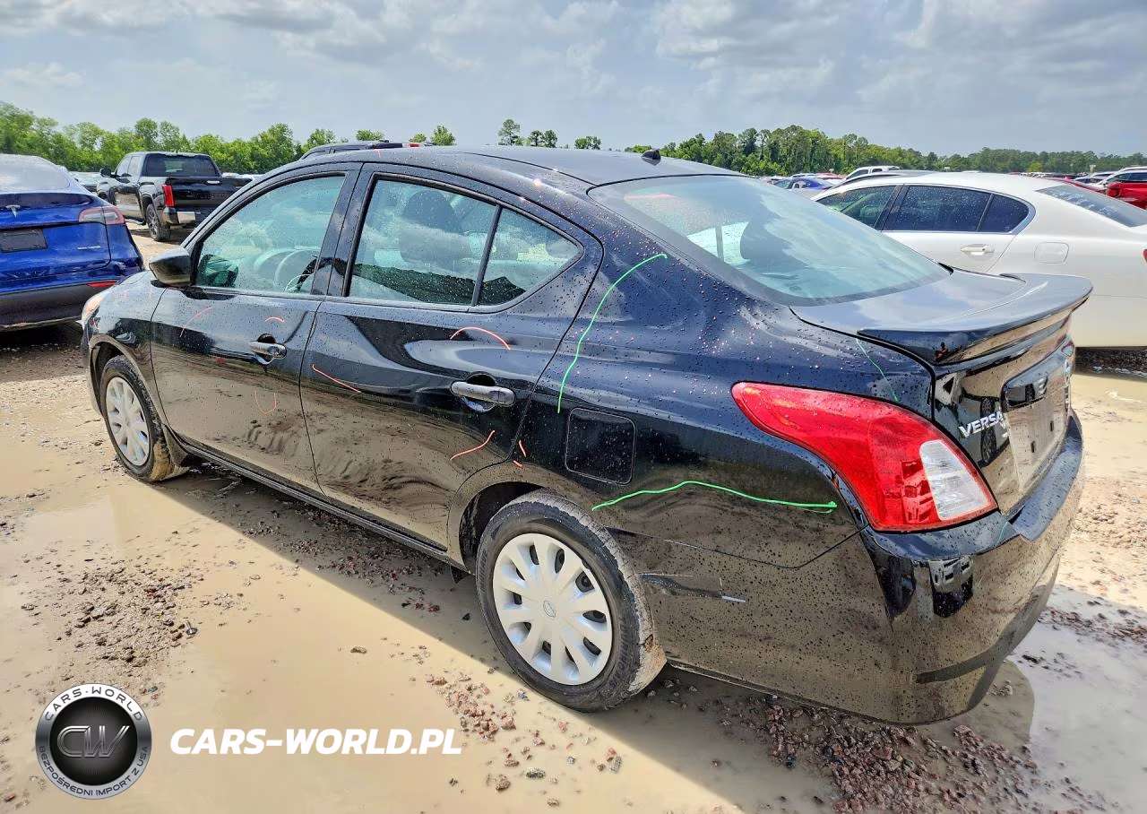 2018 Nissan Versa S Plus VIN:3N1CN7AP5JL835392 - 2