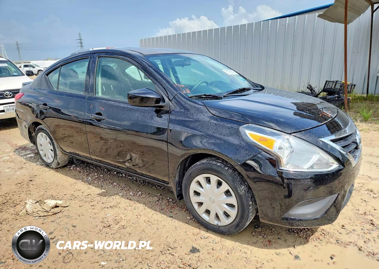 2018 Nissan Versa S Plus VIN:3N1CN7AP5JL835392 - 4
