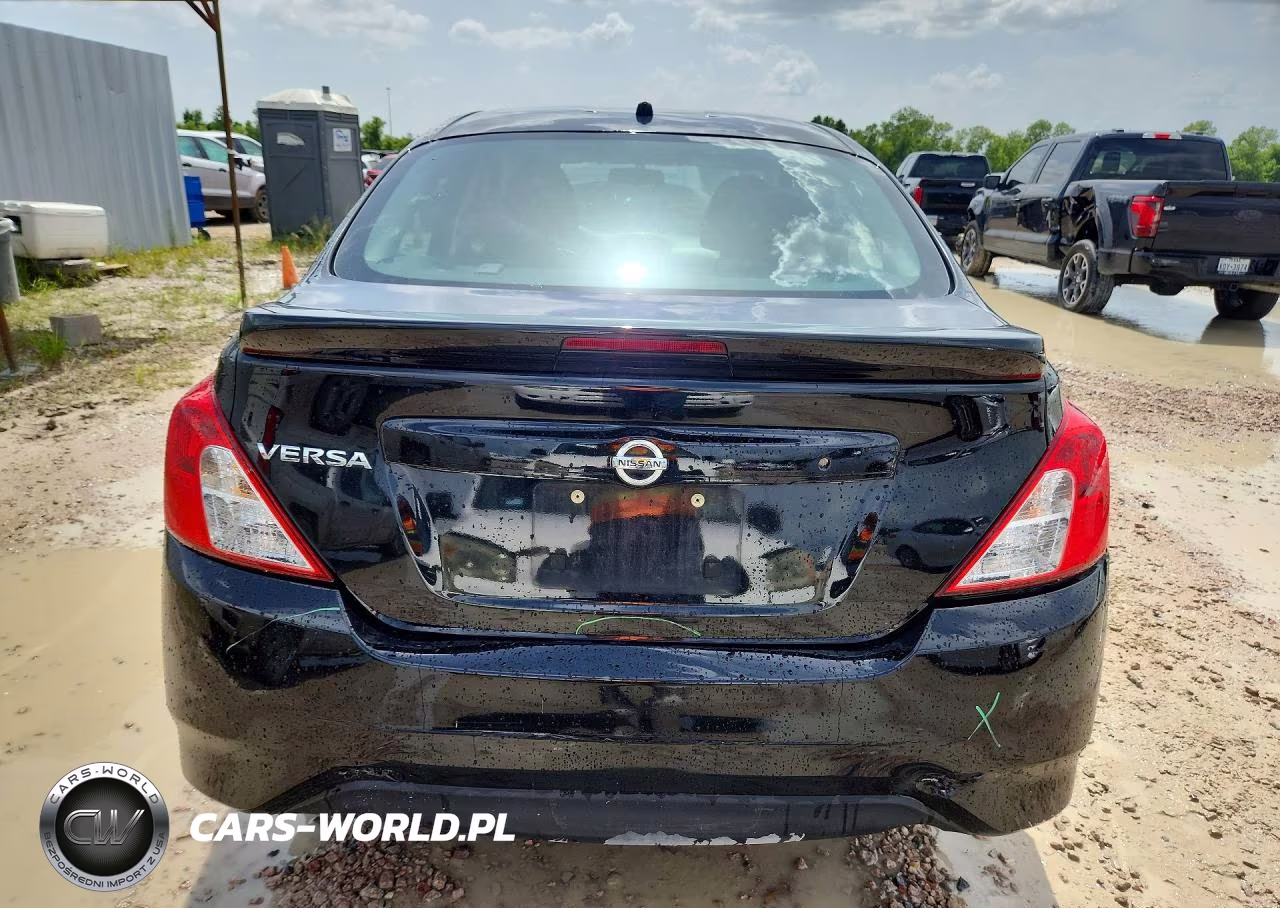 2018 Nissan Versa S Plus VIN:3N1CN7AP5JL835392 - 6
