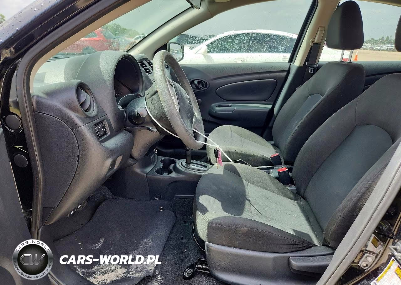 2018 Nissan Versa S Plus VIN:3N1CN7AP5JL835392 - 7