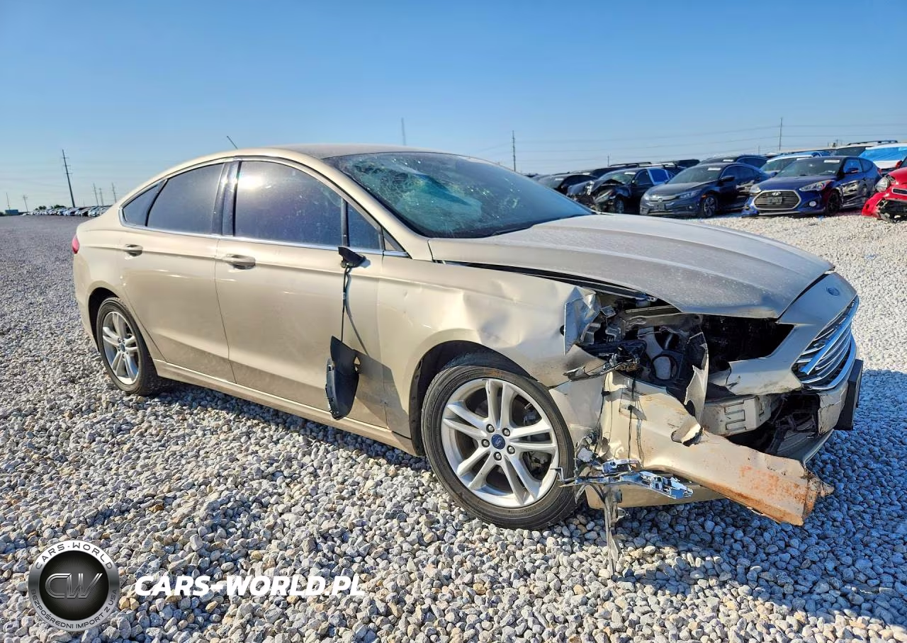2018 Ford Fusion Se VIN:3FA6P0H70JR114675 - 4