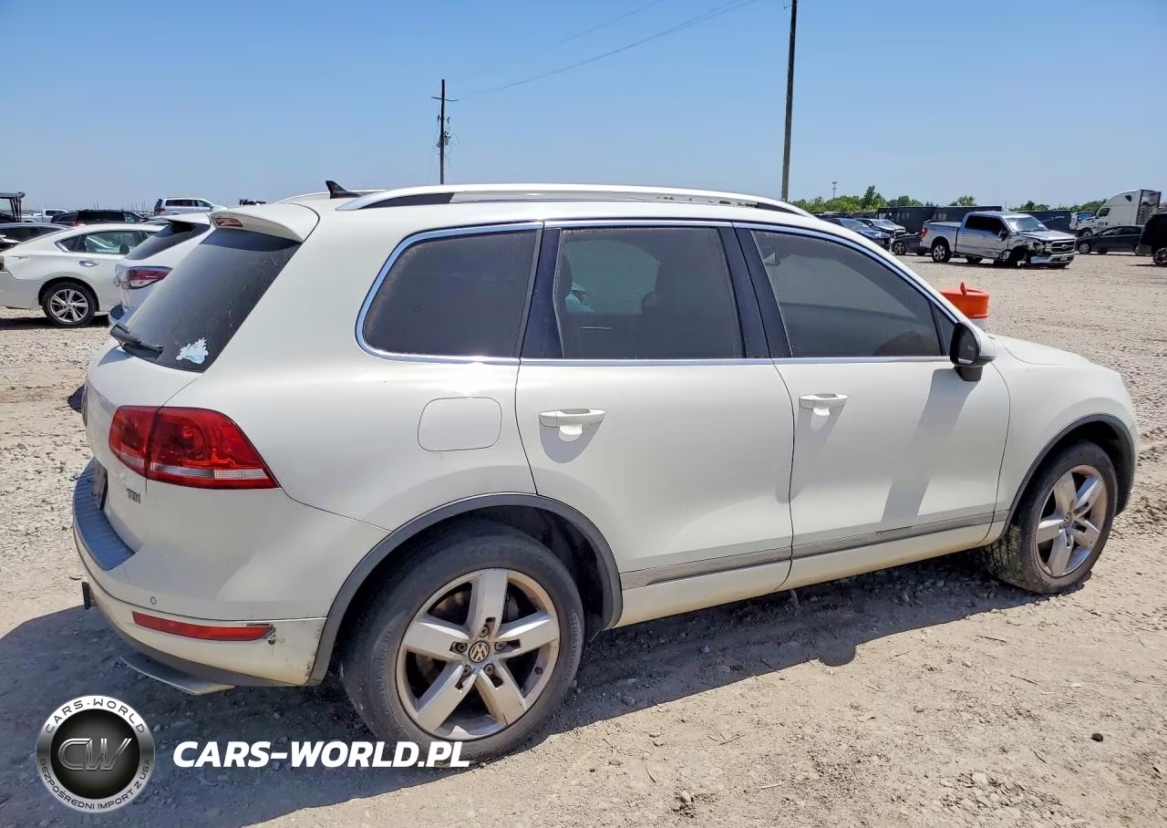 2012 Volkswagen Touareg V6 Tdi VIN:WVGFK9BPXCD005038 - 3