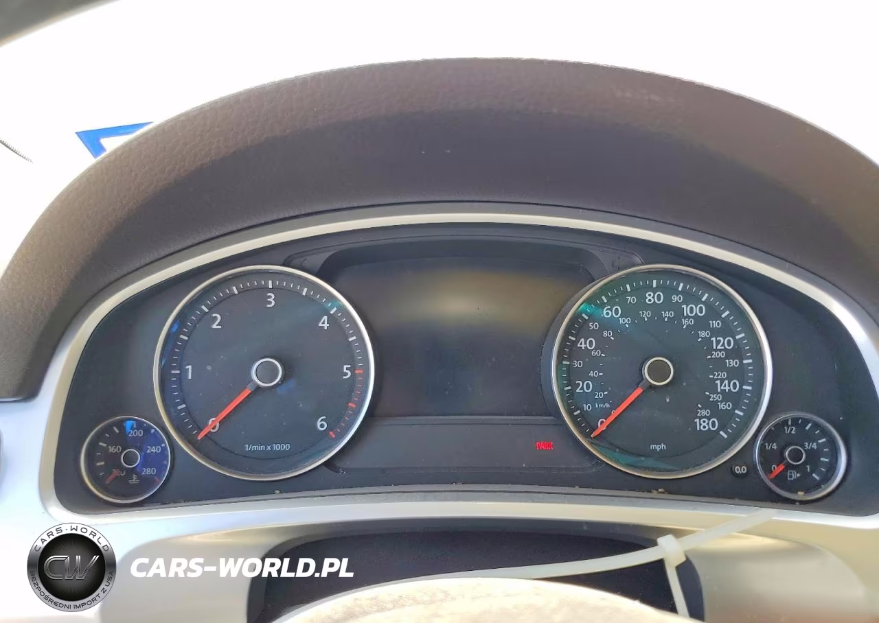 2012 Volkswagen Touareg V6 Tdi VIN:WVGFK9BPXCD005038 - 9