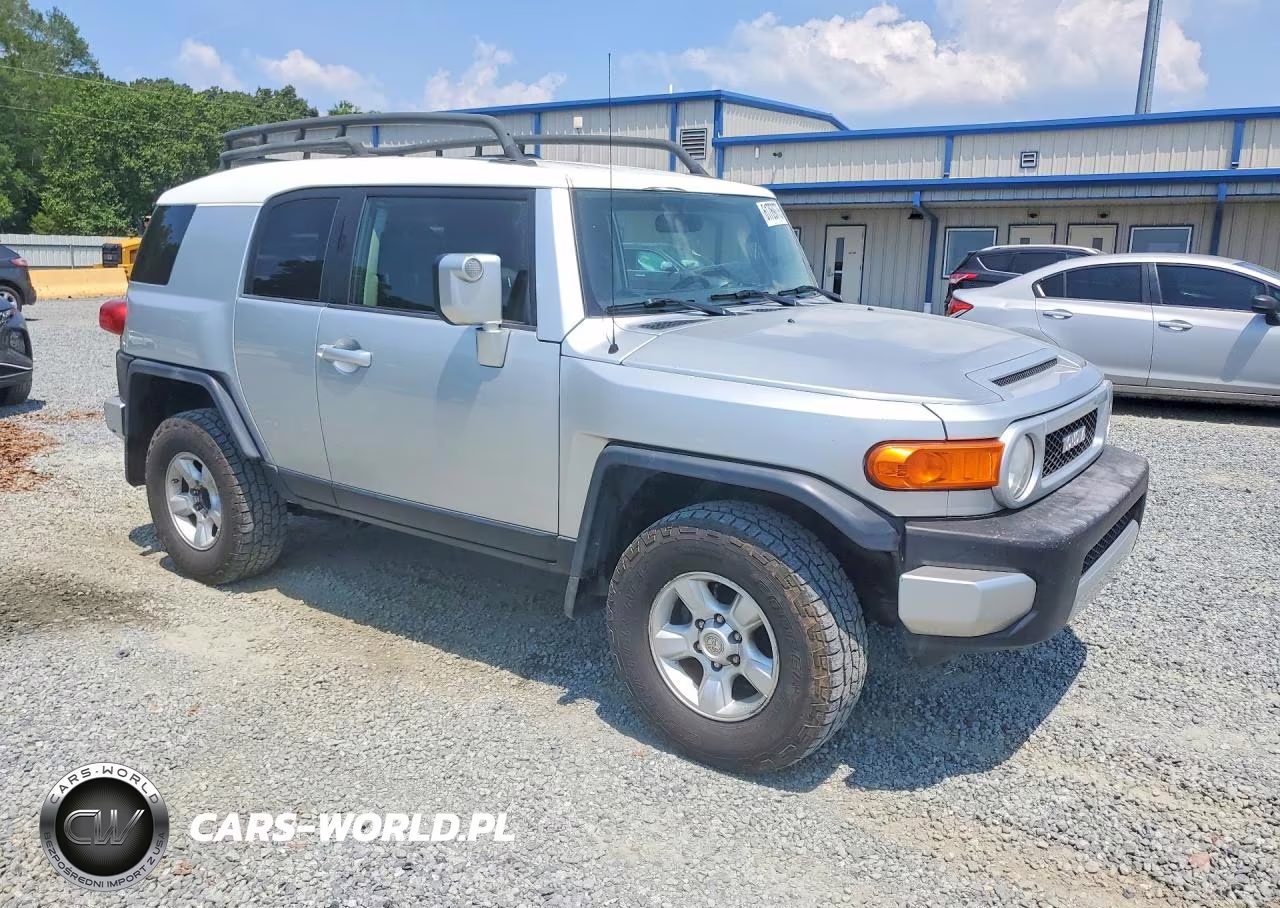 2007 Toyota Fj Cruiser Base VIN:JTEBU11F070073333 - 4
