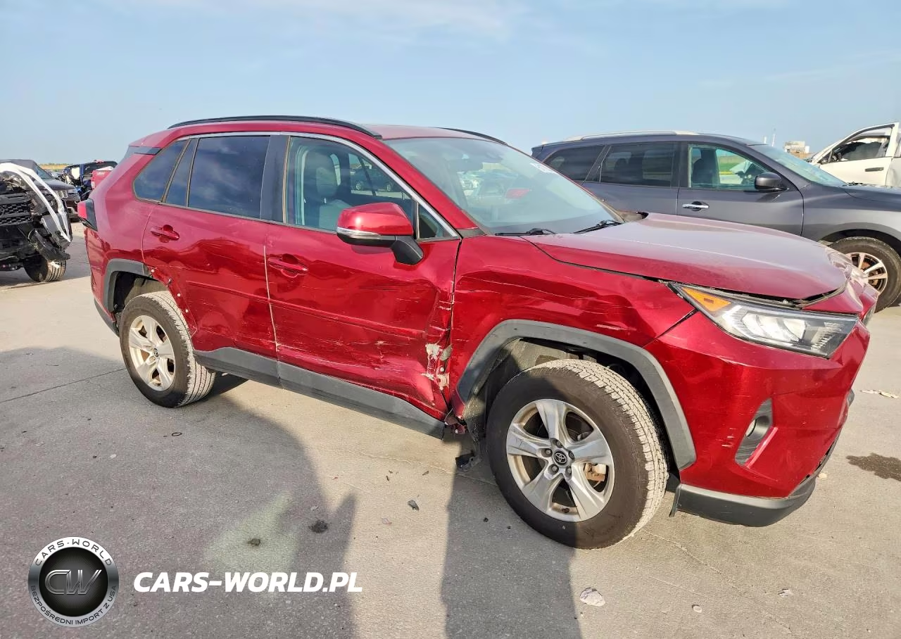 2021 Toyota Rav4 Xle VIN:2T3W1RFV0MW135592 - 4