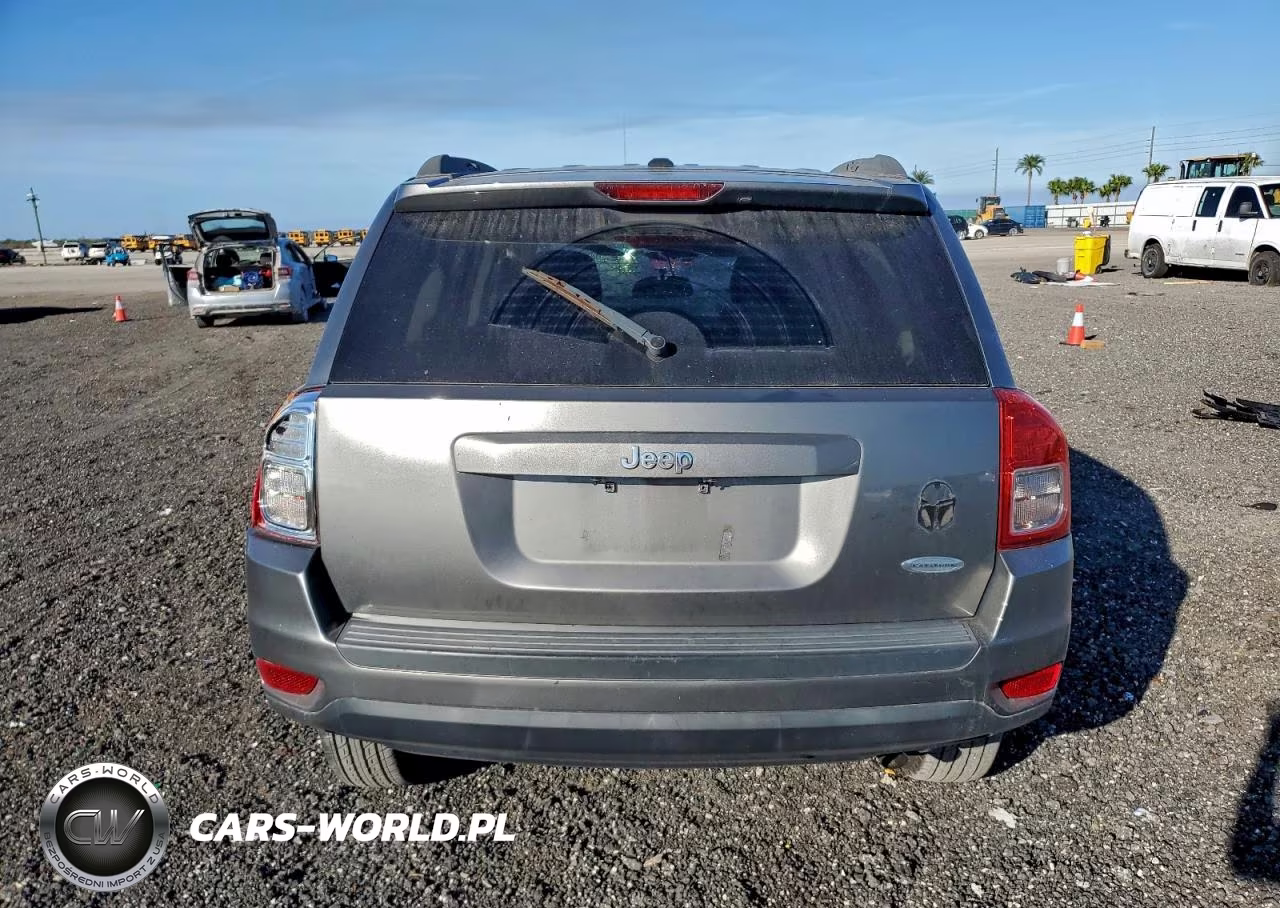 2012 Jeep Compass Latitude VIN:1C4NJCEBXCD634167 - 6