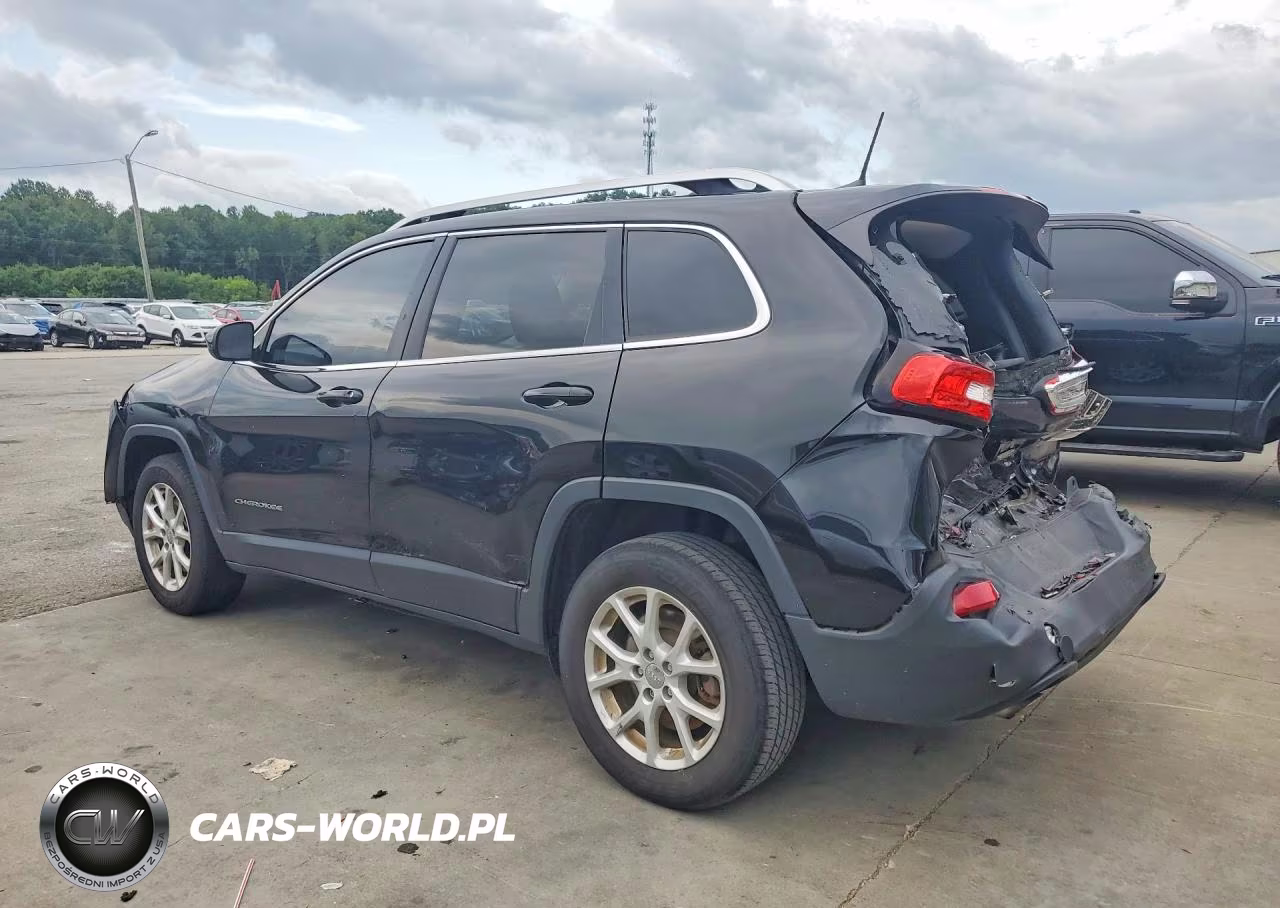 2017 Jeep Cherokee Latitude VIN:1C4PJMCB7HW657113 - 2