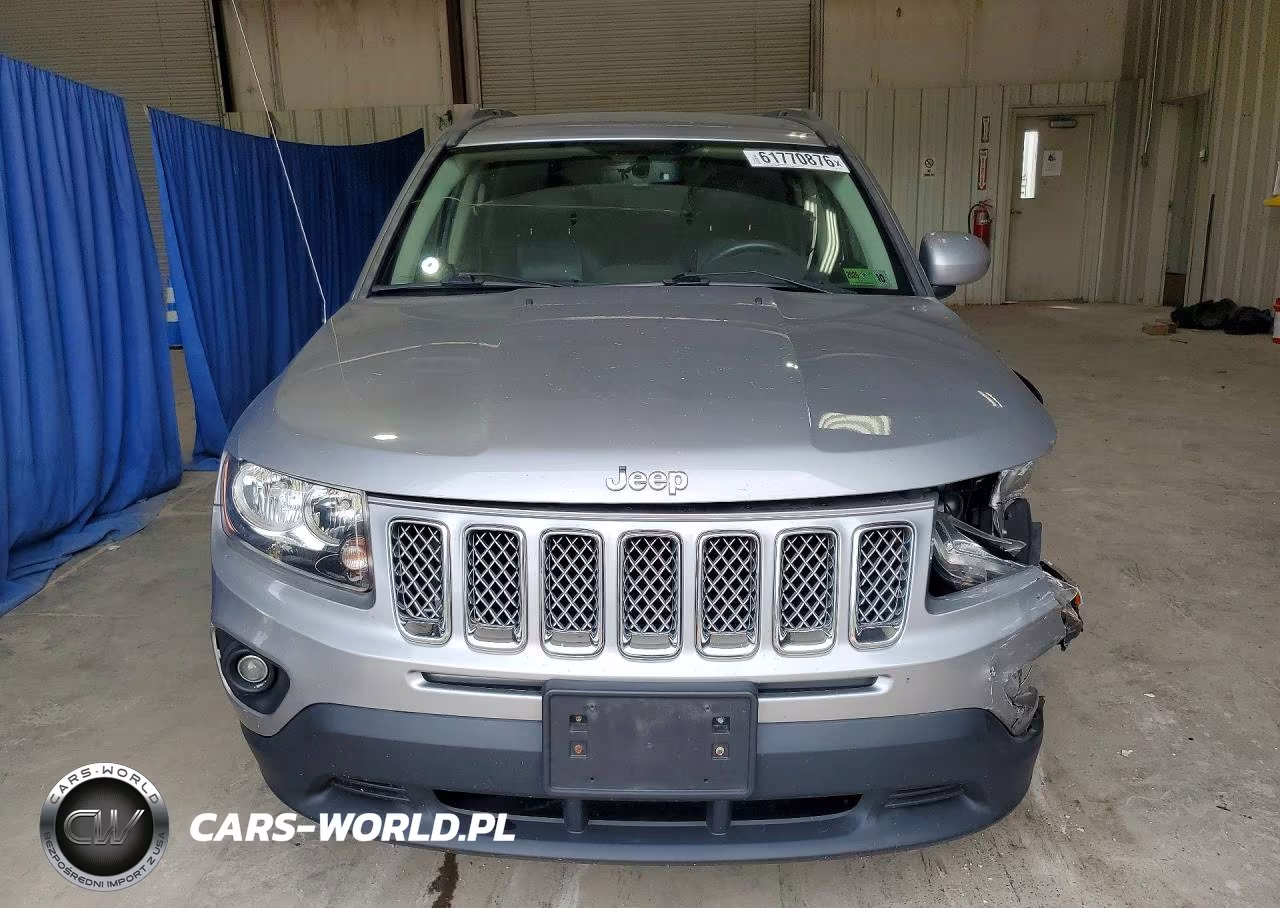 2017 Jeep Compass Latitude VIN:1C4NJDEB4HD107836 - 5