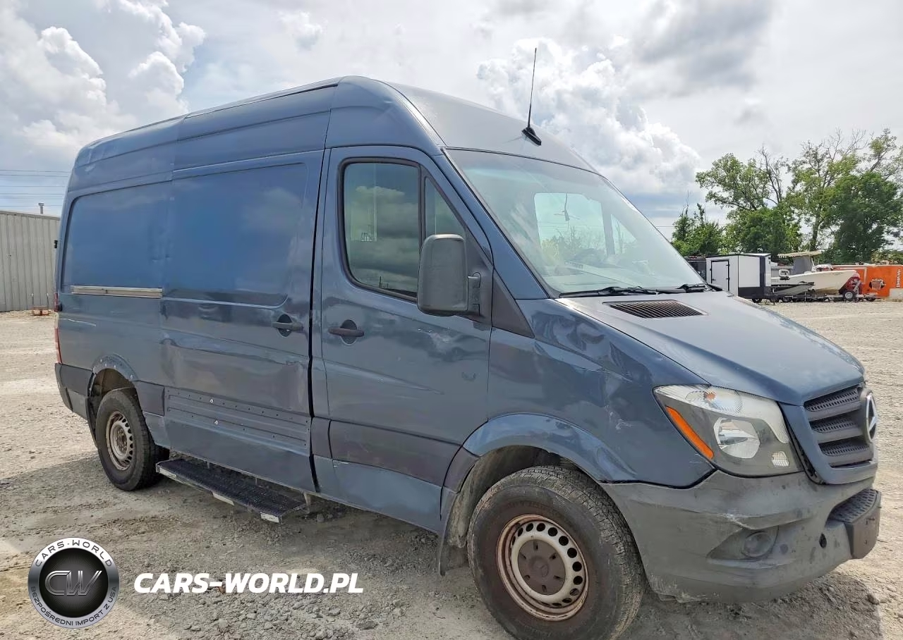 2018 Mercedes-Benz Sprinter 2500 VIN:WD3PE7CD1JP647842 - 4