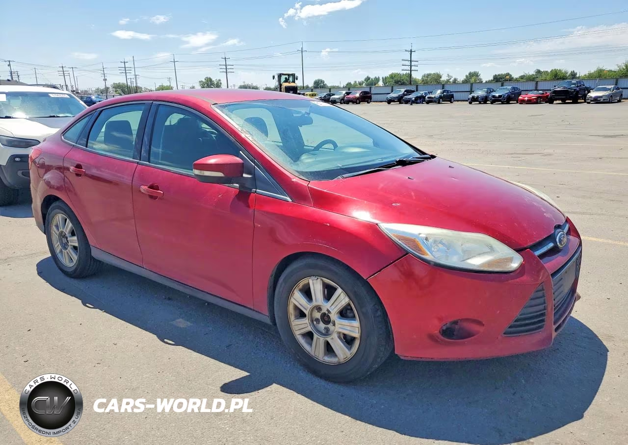 2013 Ford Focus Se VIN:1FADP3F22DL338033 - 4