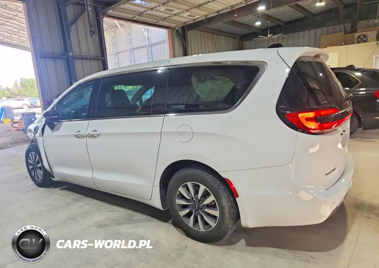 2024 Chrysler Pacifica Hybrid Select VIN:2C4RC1S78RR158149 - 2