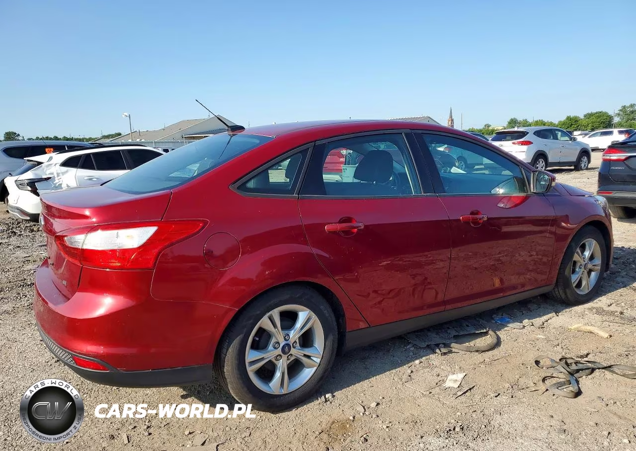 2014 Ford Focus Se VIN:1FADP3F21EL136382 - 3
