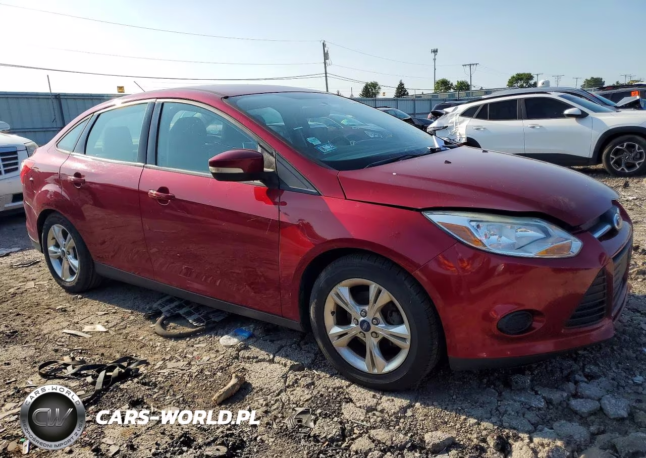 2014 Ford Focus Se VIN:1FADP3F21EL136382 - 4