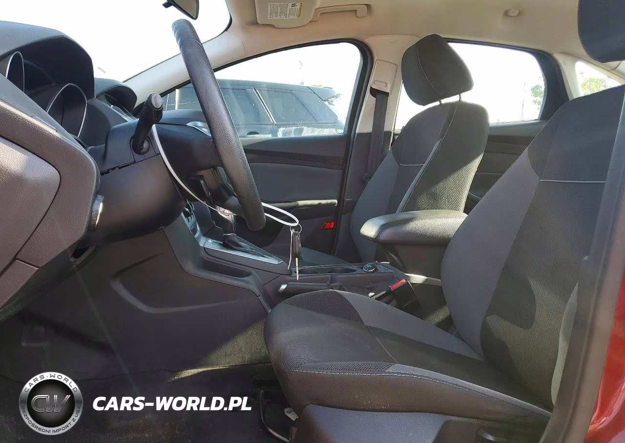 2014 Ford Focus Se VIN:1FADP3F21EL136382 - 7