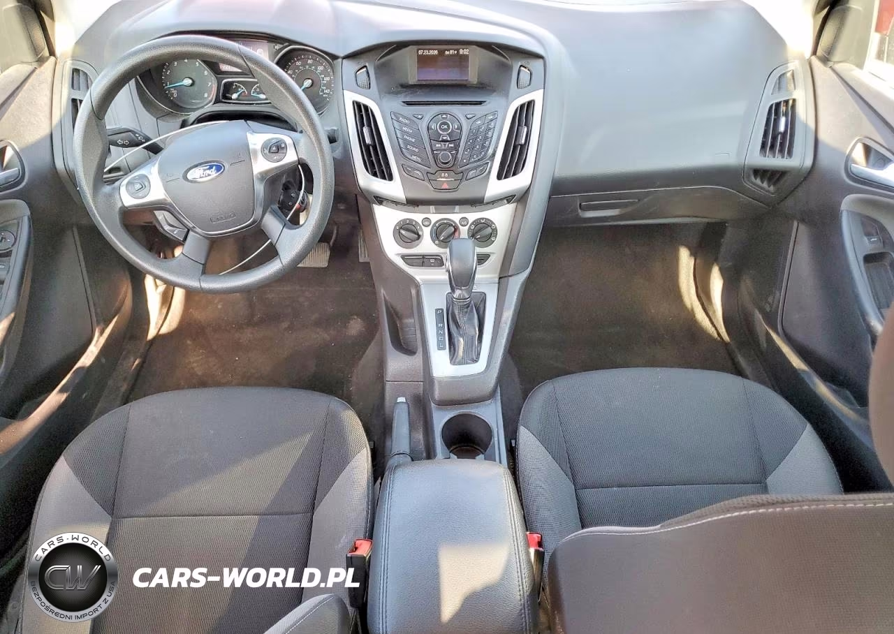 2014 Ford Focus Se VIN:1FADP3F21EL136382 - 8