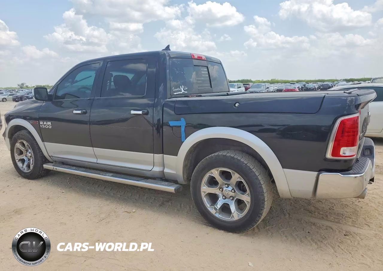 2015 Ram 1500 Laramie VIN:1C6RR6NMXFS590014 - 2