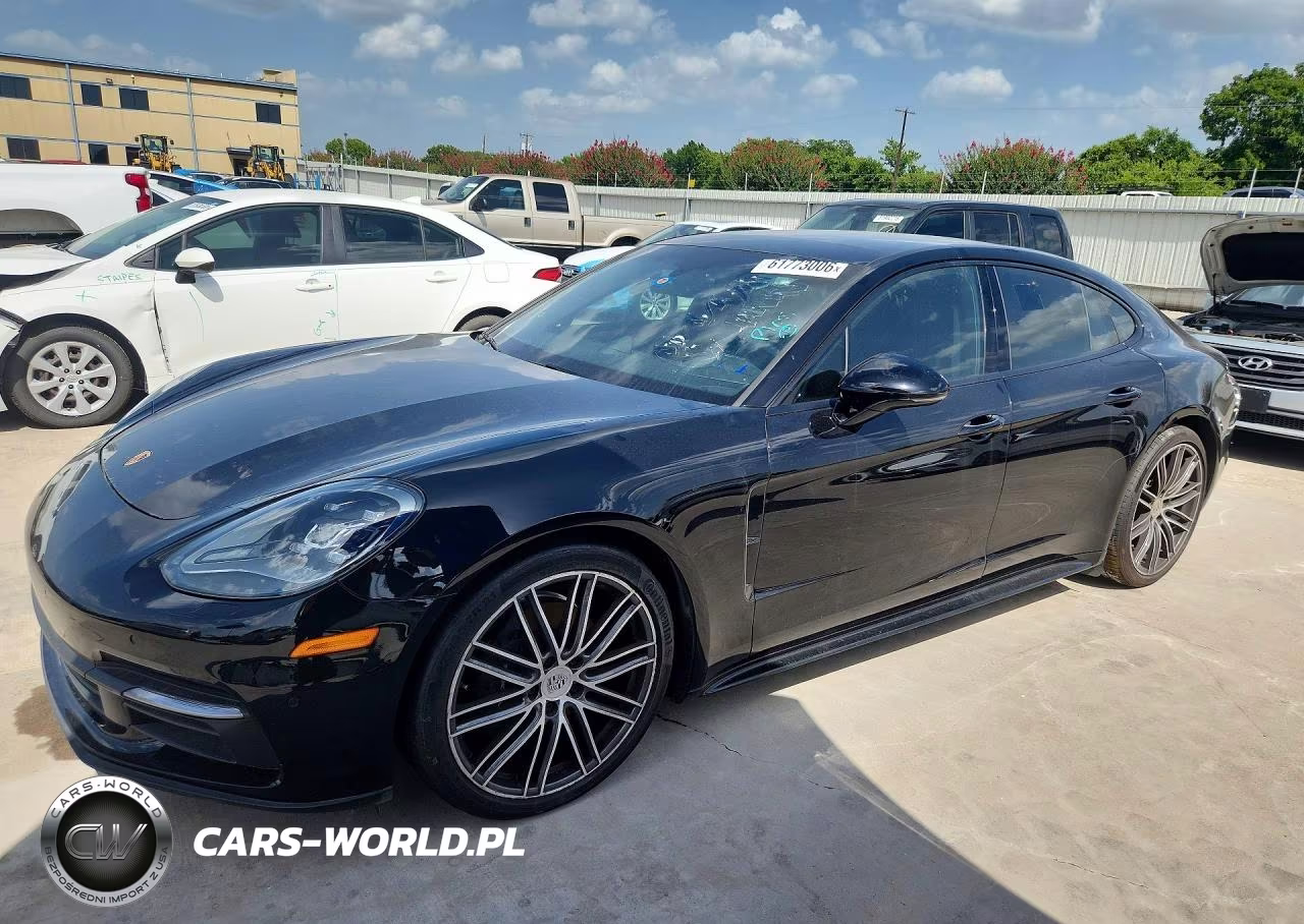 2018 Porsche Panamera 4 – zdjęcie 1 z 12