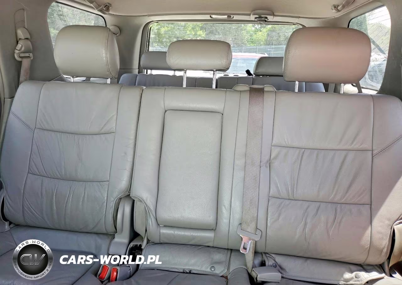 2005 Toyota Sequoia Sr5 VIN:5TDBT44A45S239307 - 10