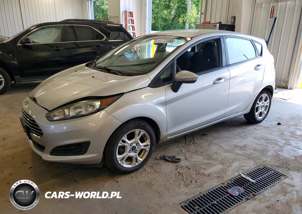2015 Ford Fiesta Se – zdjęcie 1 z 13