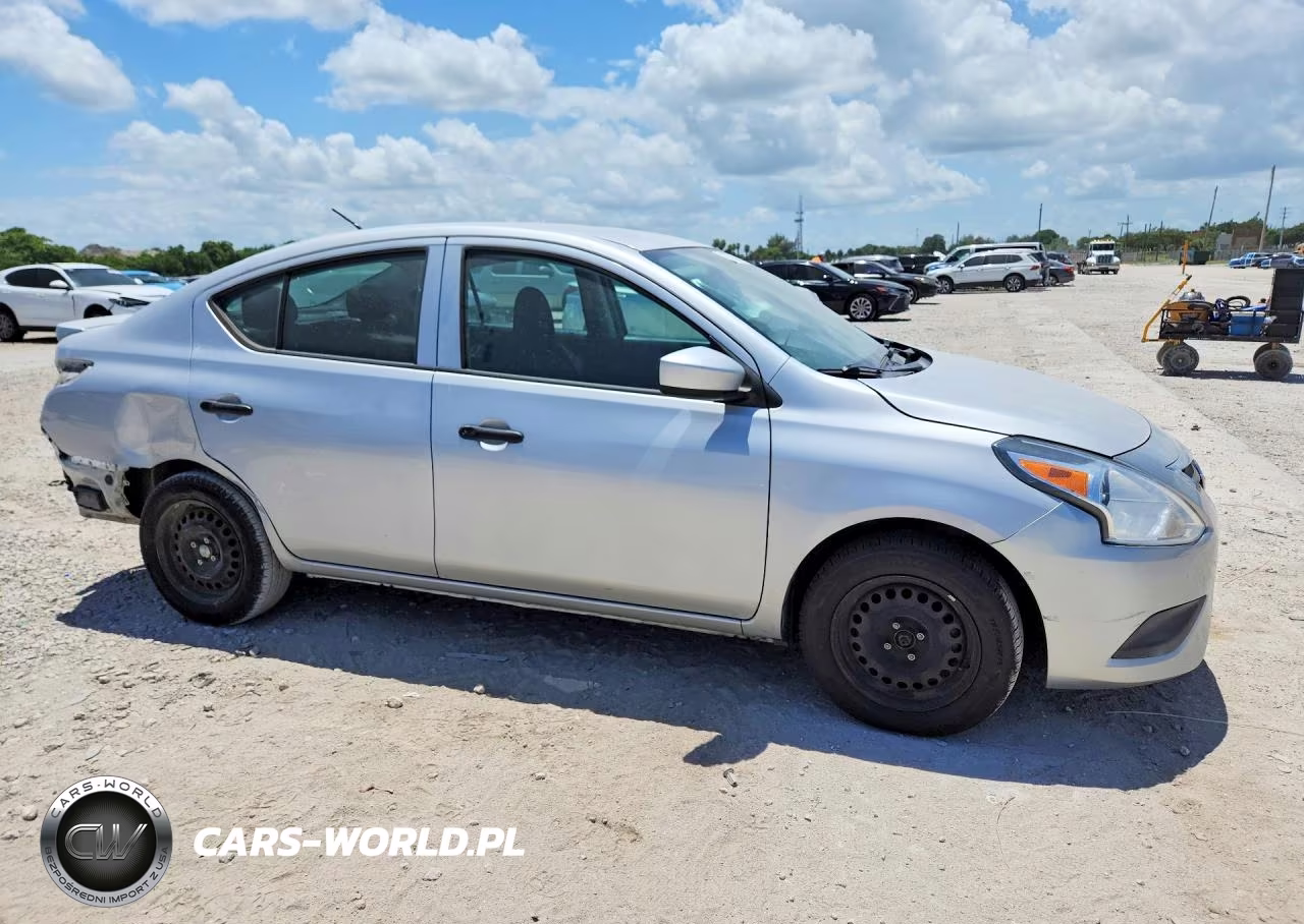 2017 Nissan Versa 1.6 S Plus VIN:3N1CN7AP1HL830426 - 4