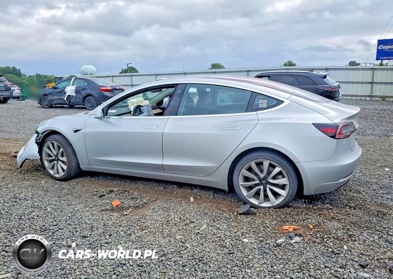 2018 Tesla Model 3 VIN:5YJ3E1EA7JF007956 - 2