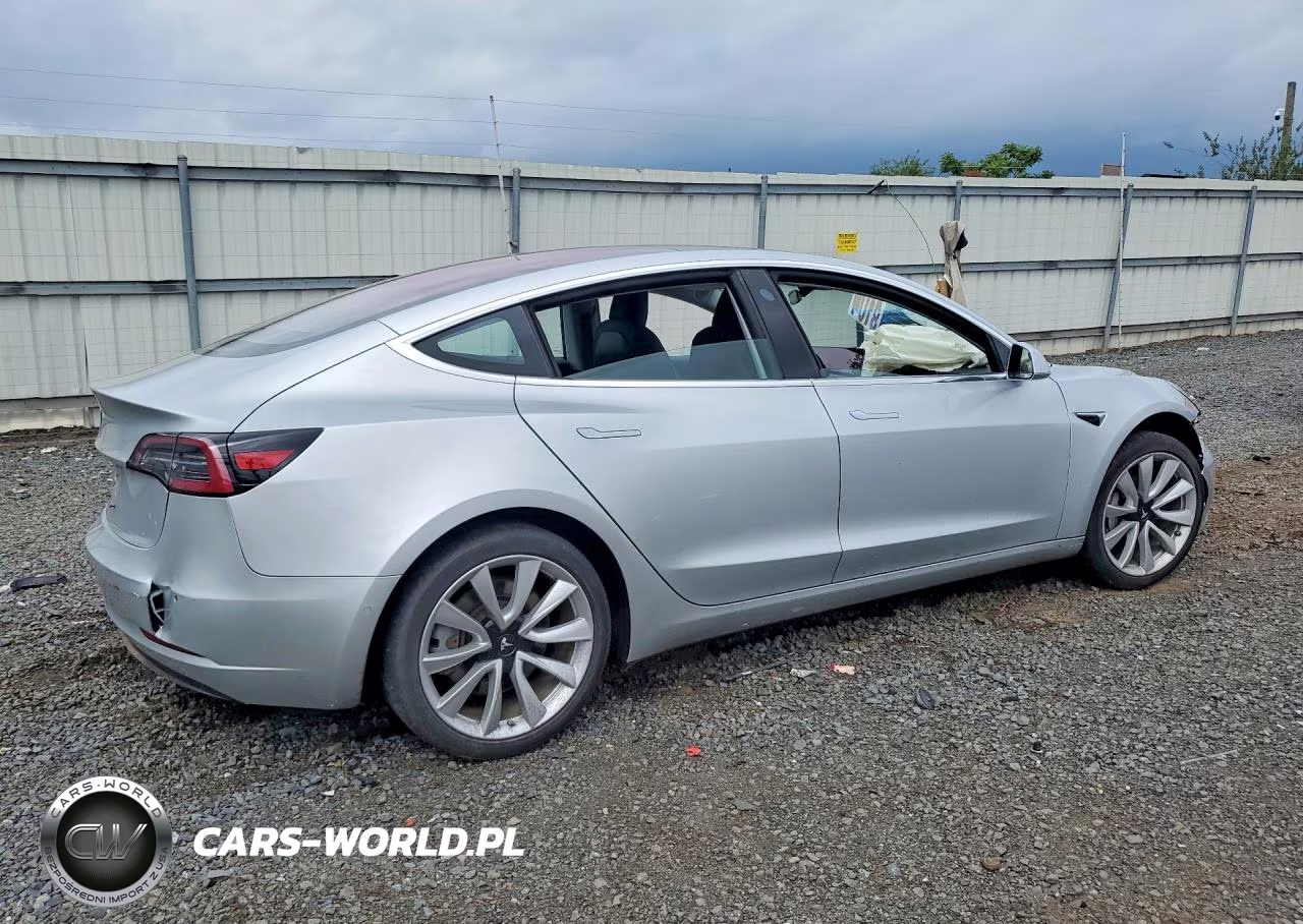 2018 Tesla Model 3 VIN:5YJ3E1EA7JF007956 - 3