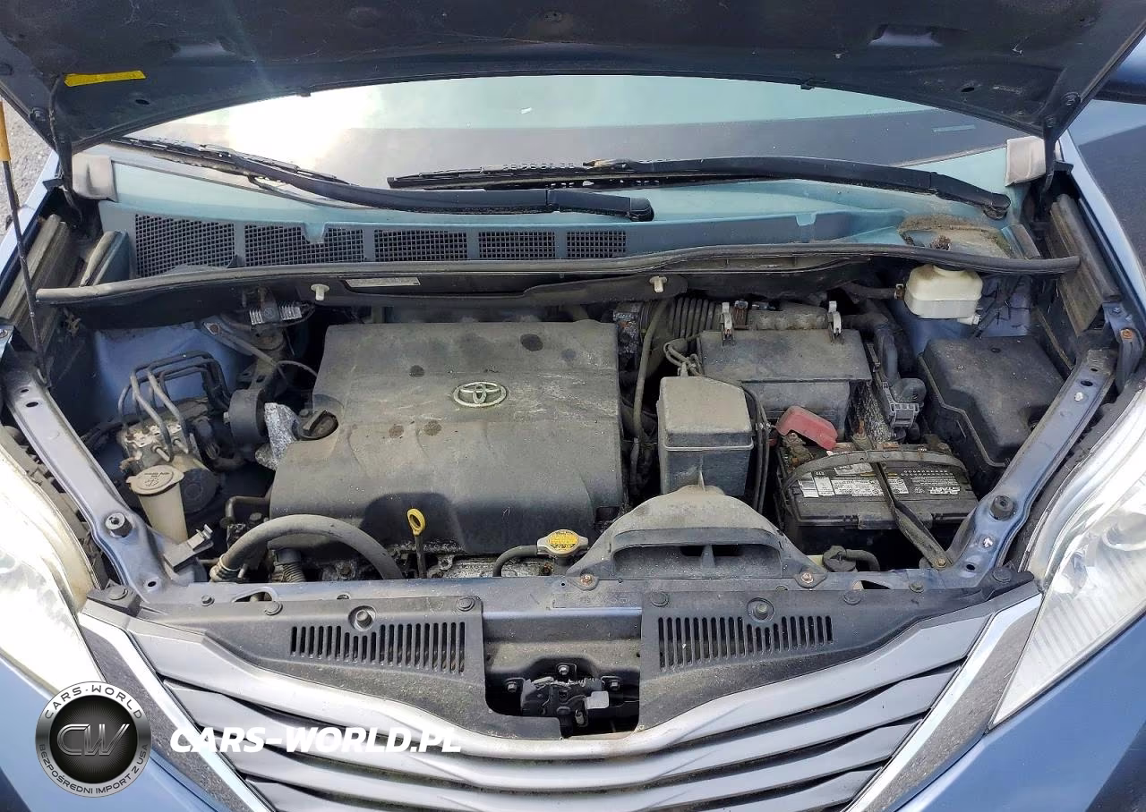 2013 Toyota Sienna Xle 8-Passenger VIN:5TDYK3DC2DS394137 - 12