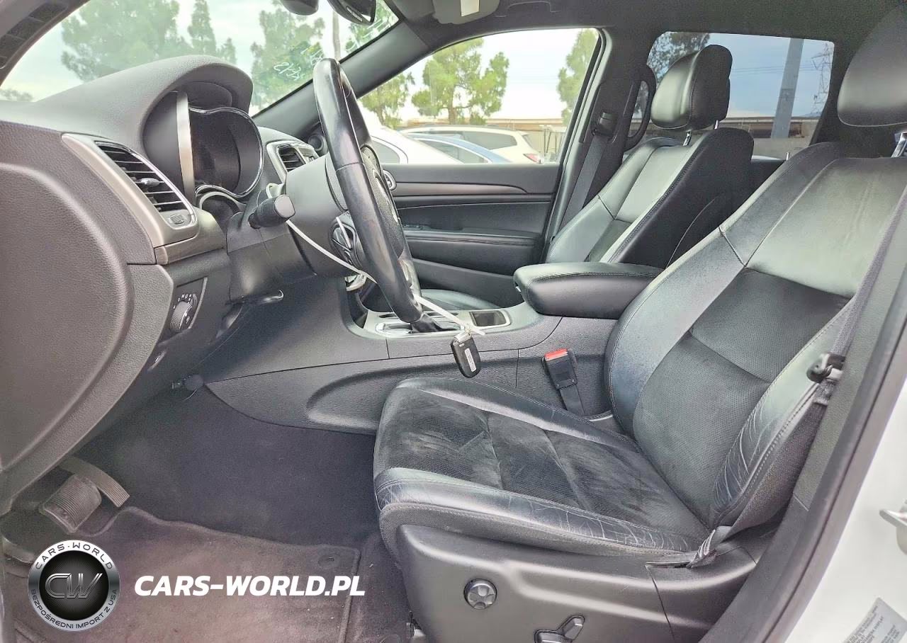 2017 Jeep Grand Cherokee Laredo VIN:1C4RJEAG2HC915861 - 7