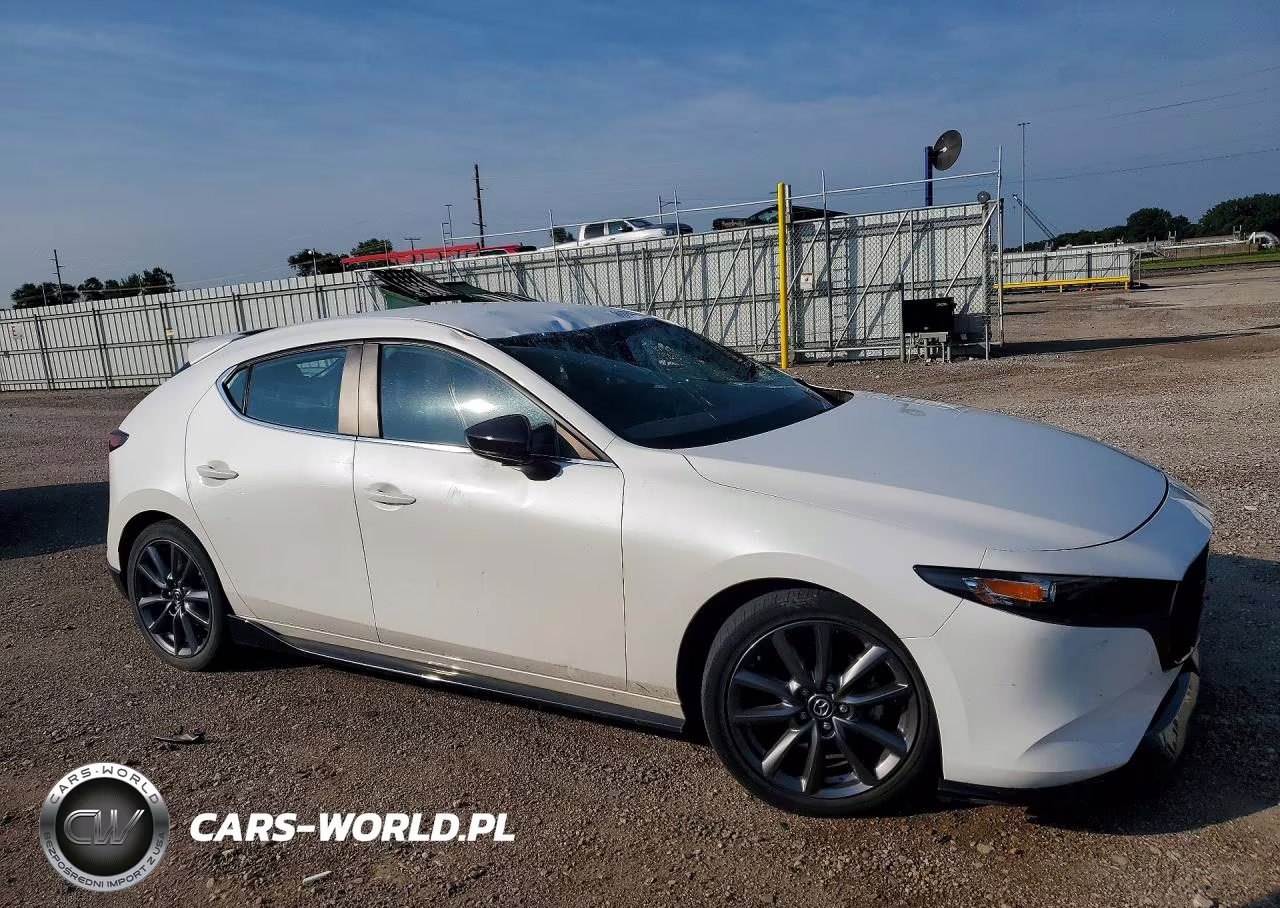 2020 Mazda 3 VIN:JM1BPBLM1L1158814 - 4