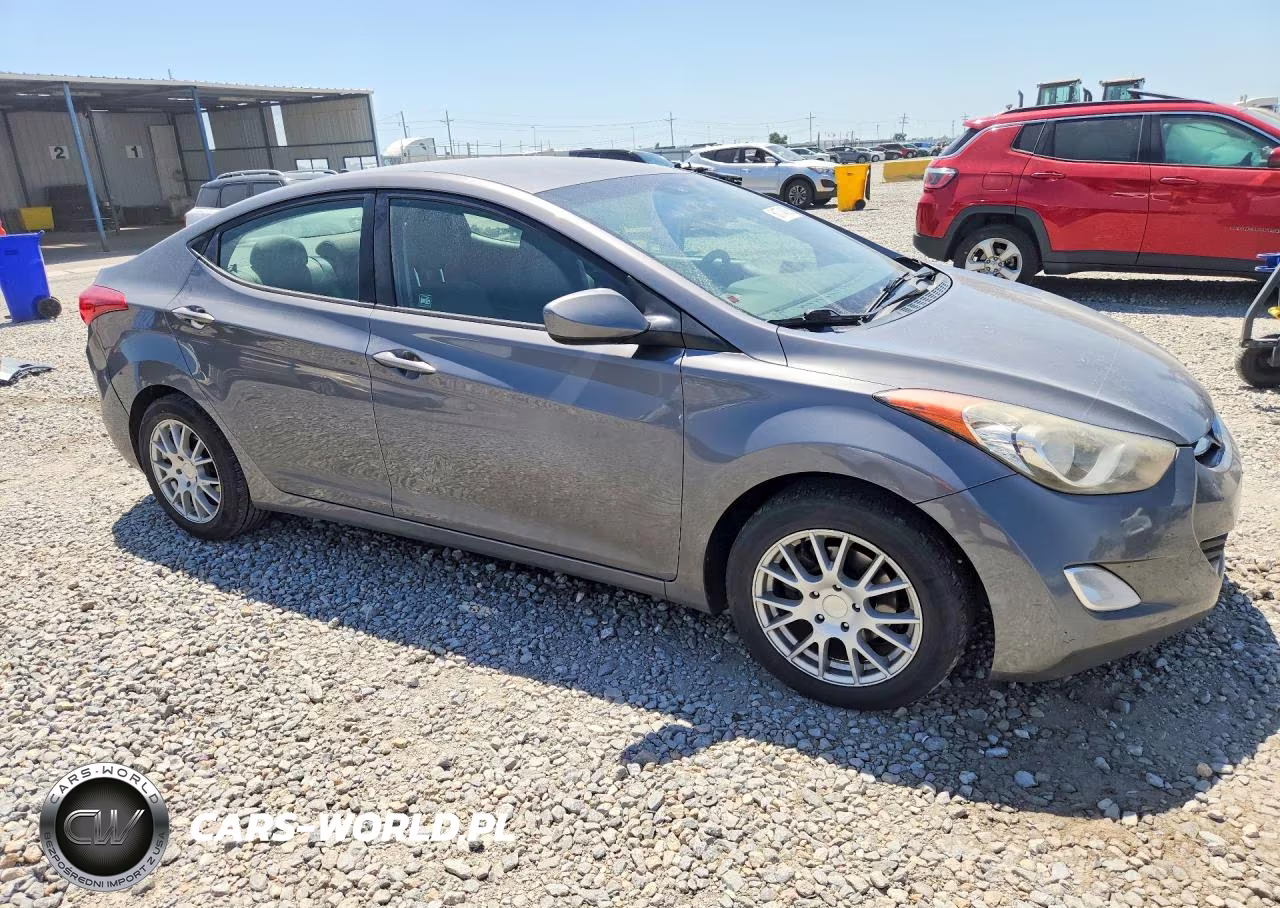 2012 Hyundai Elantra Gls VIN:5NPDH4AE7CH070498 - 4