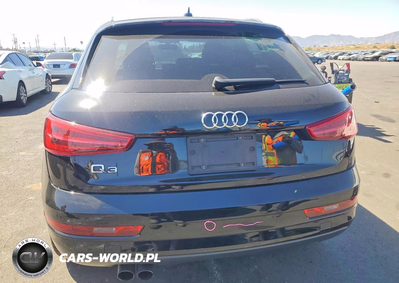 2018 Audi Q3 Premium VIN:WA1BCCFS6JR014910 - 6