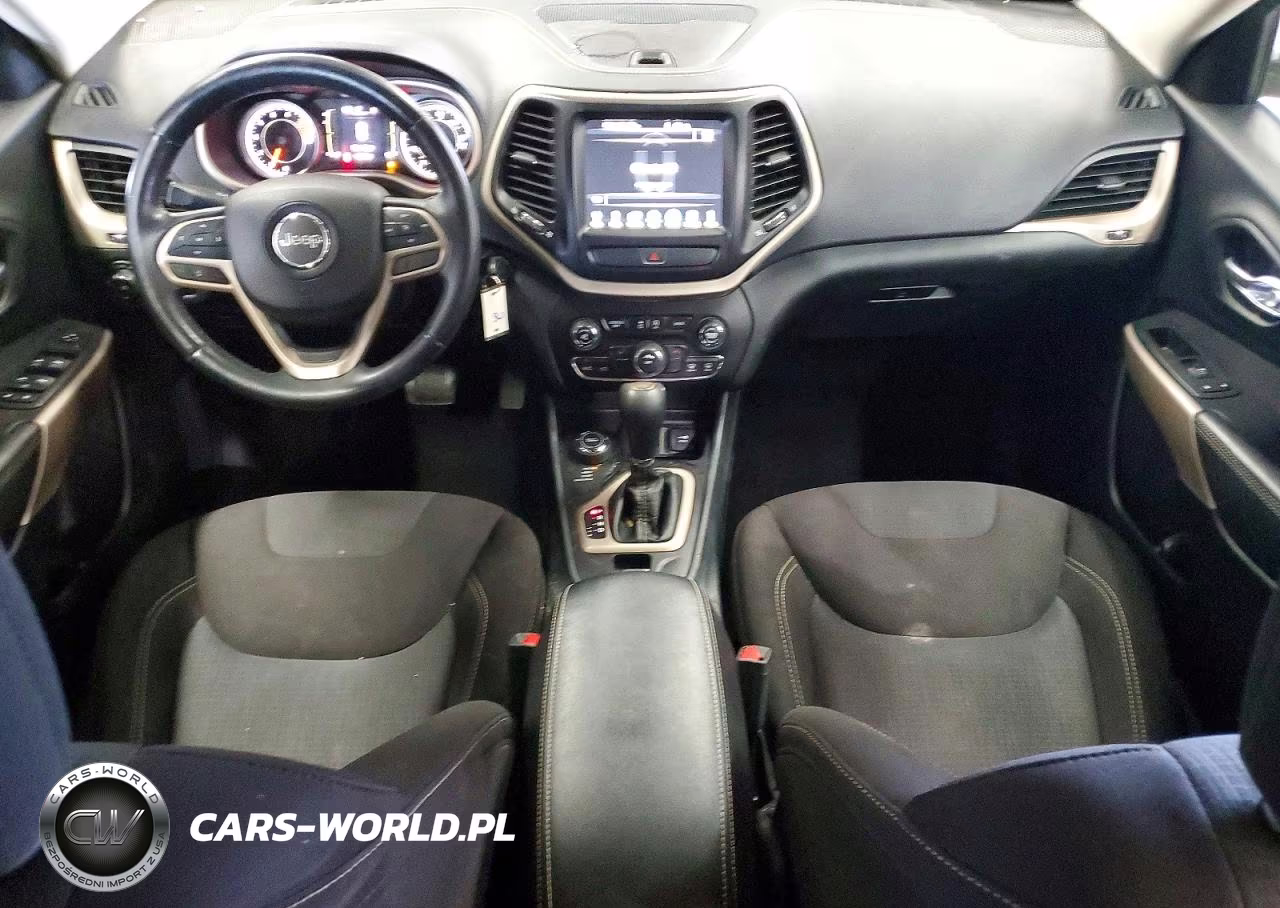 2017 Jeep Cherokee Latitude VIN:1C4PJMCS1HD216119 - 8