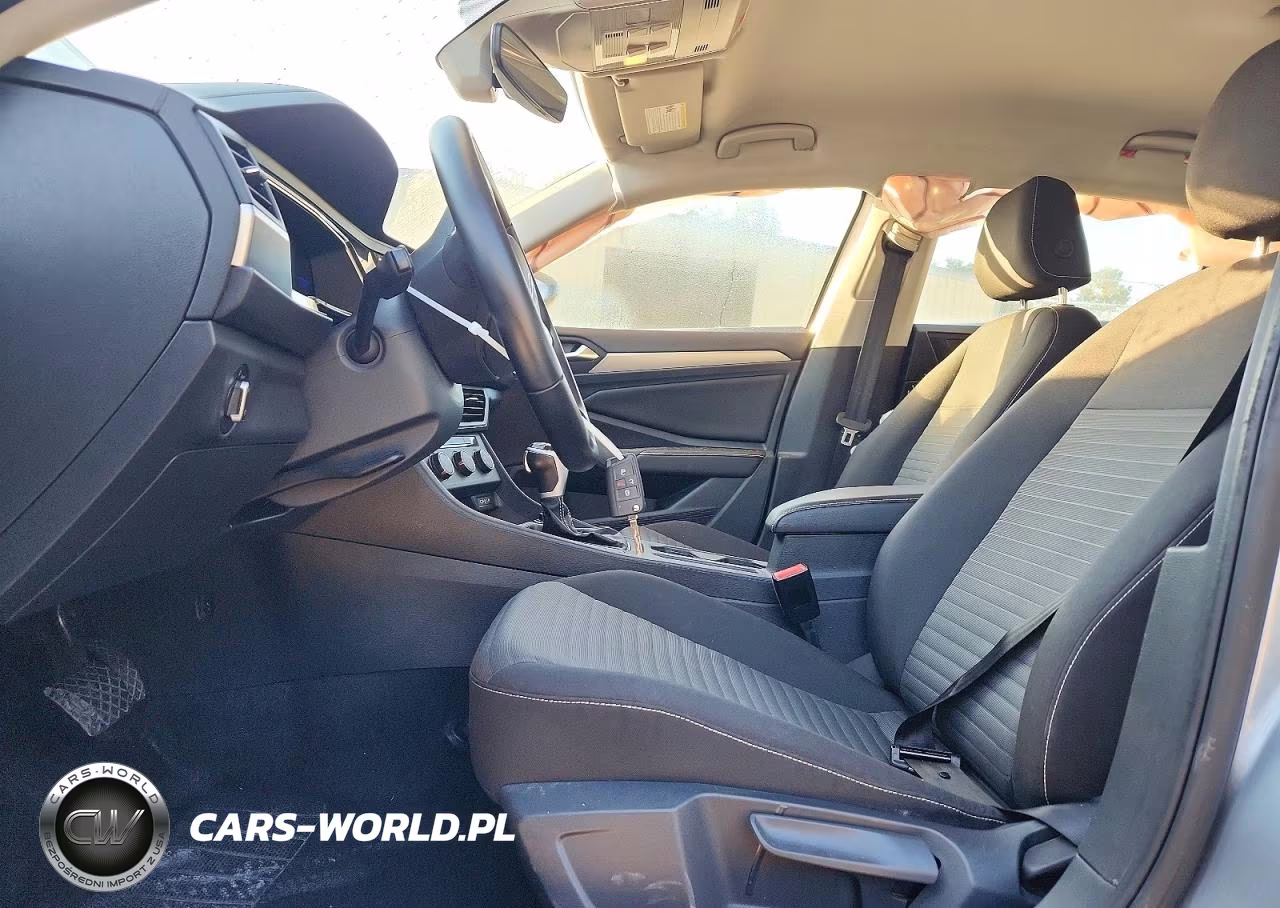 2024 Volkswagen Jetta S VIN:3VW5M7BU1RM010644 - 7