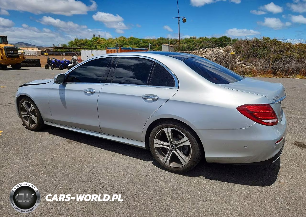2020 Mercedes-Benz E 350 VIN:WDDZF8DBXLA717588 - 2