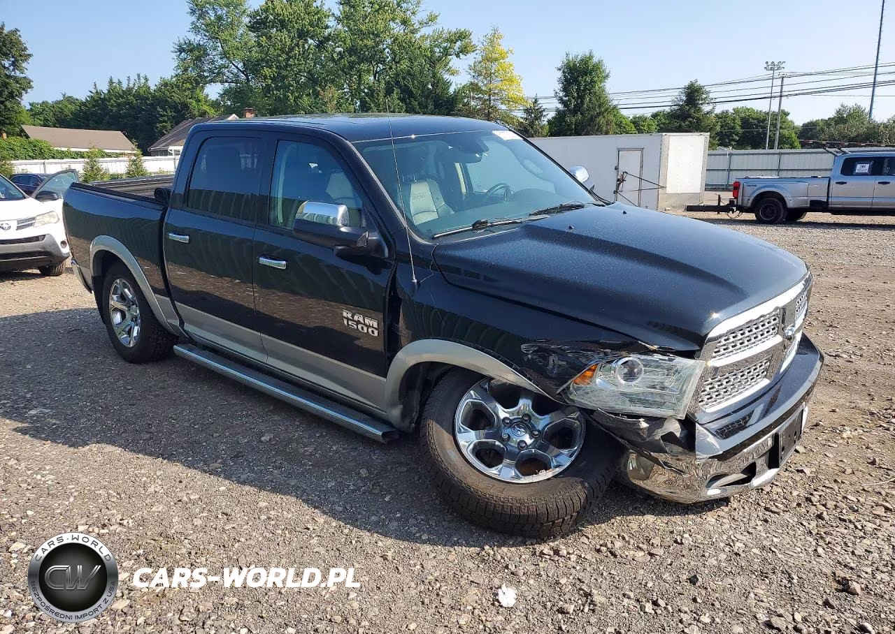 2014 Ram 1500 Laramie VIN:1C6RR7NMXES320155 - 4