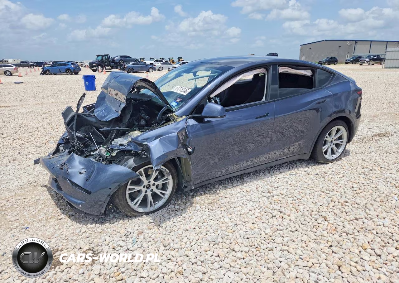 2022 Tesla Model Y VIN:7SAYGDEE2NA004571 - 1