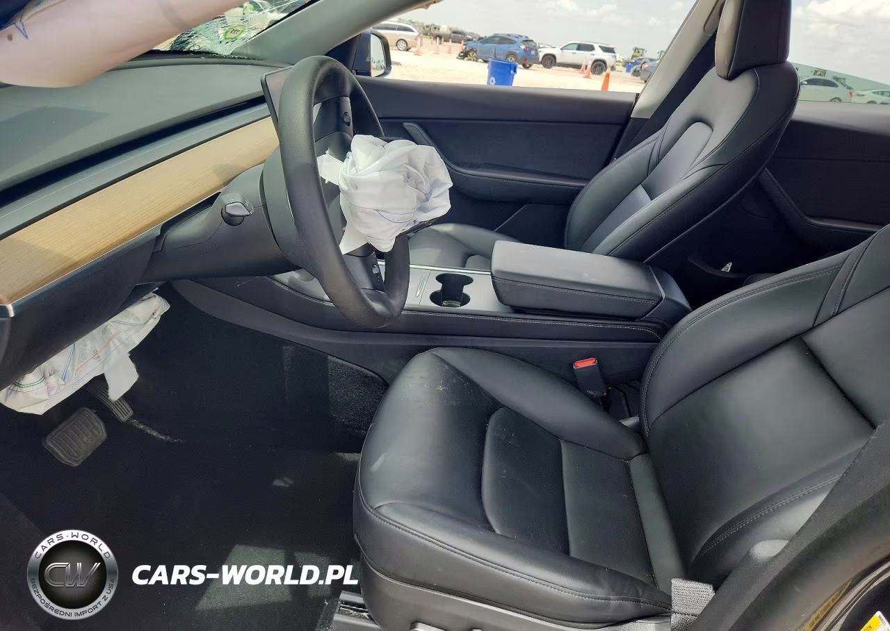 2022 Tesla Model Y VIN:7SAYGDEE2NA004571 - 7