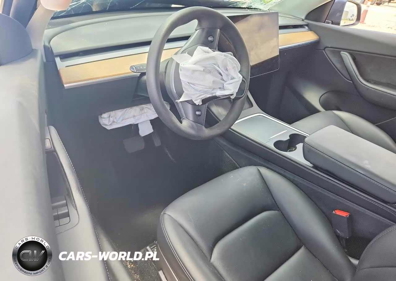 2022 Tesla Model Y VIN:7SAYGDEE2NA004571 - 8