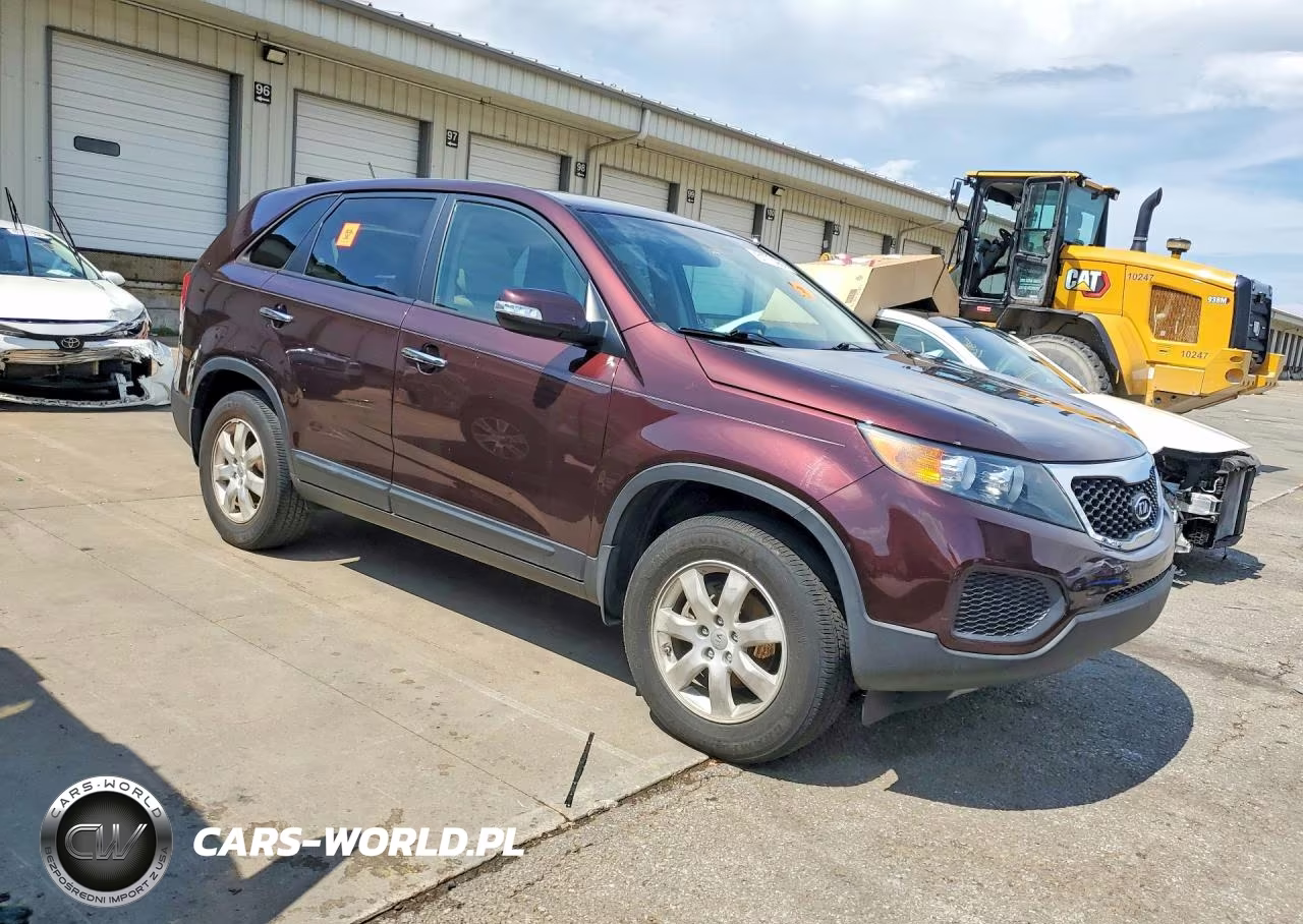 2013 Kia Sorento Lx VIN:5XYKT3A19DG336707 - 4