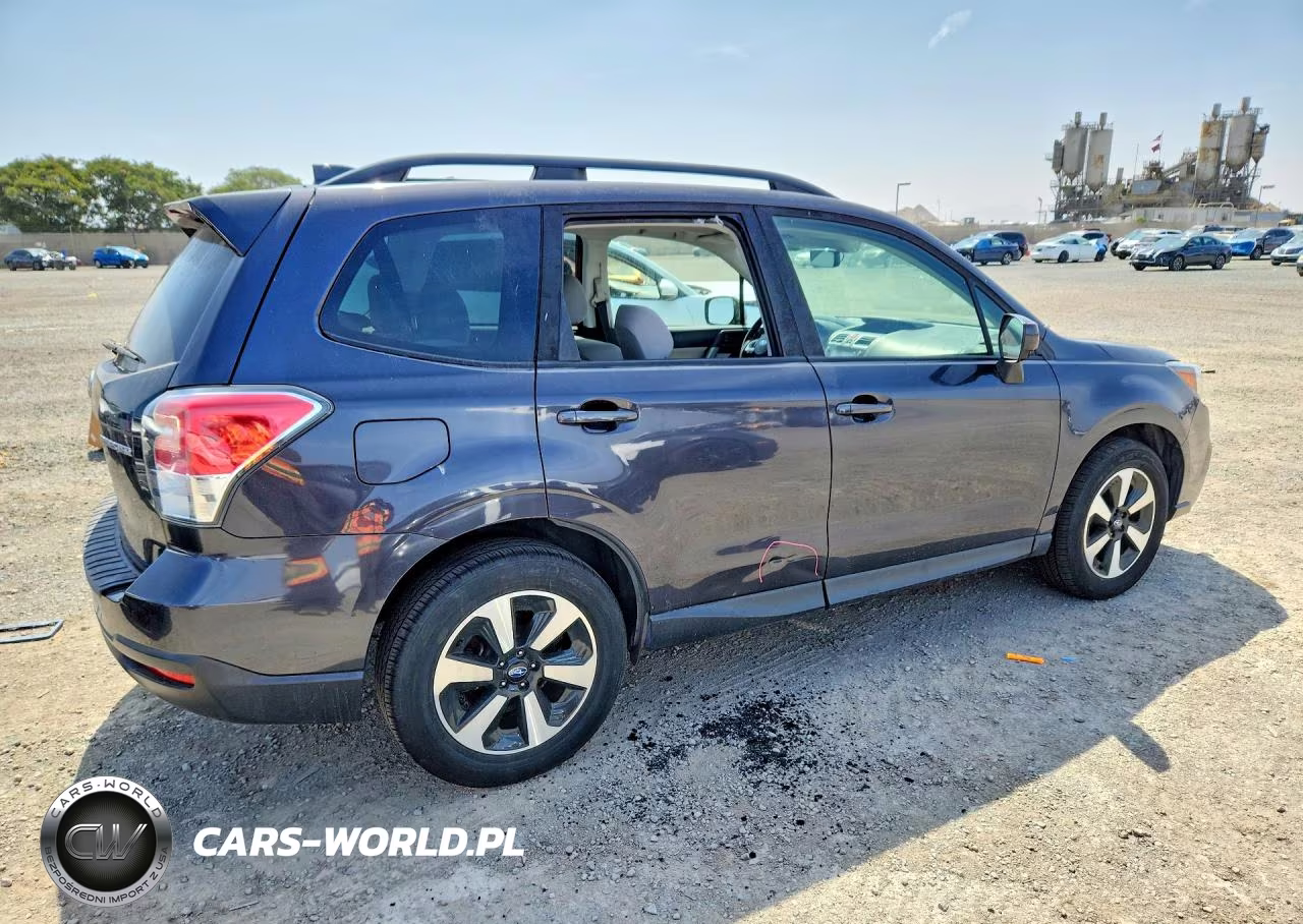 2018 Subaru Forester 2.5I Premium VIN:JF2SJAGC3JH553905 - 3