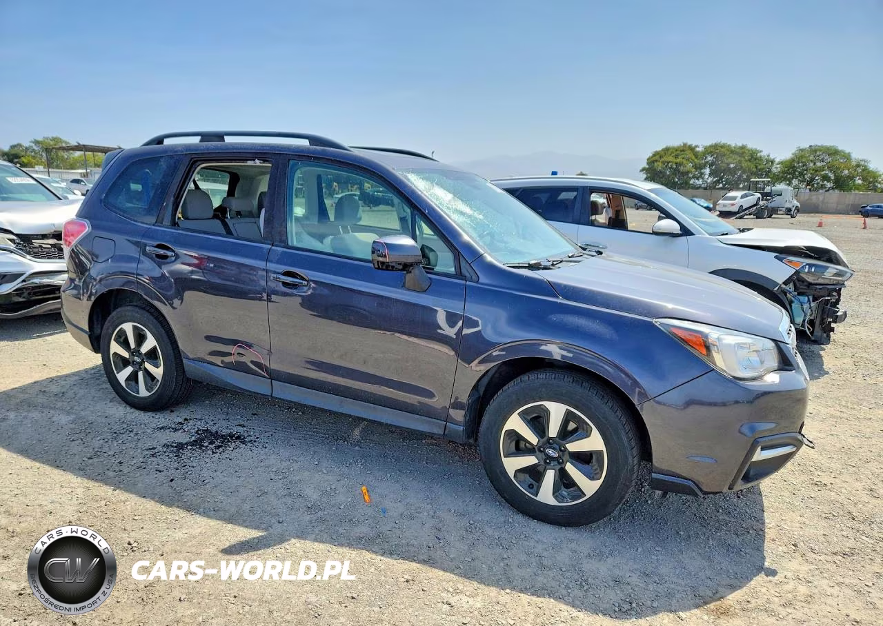2018 Subaru Forester 2.5I Premium VIN:JF2SJAGC3JH553905 - 4