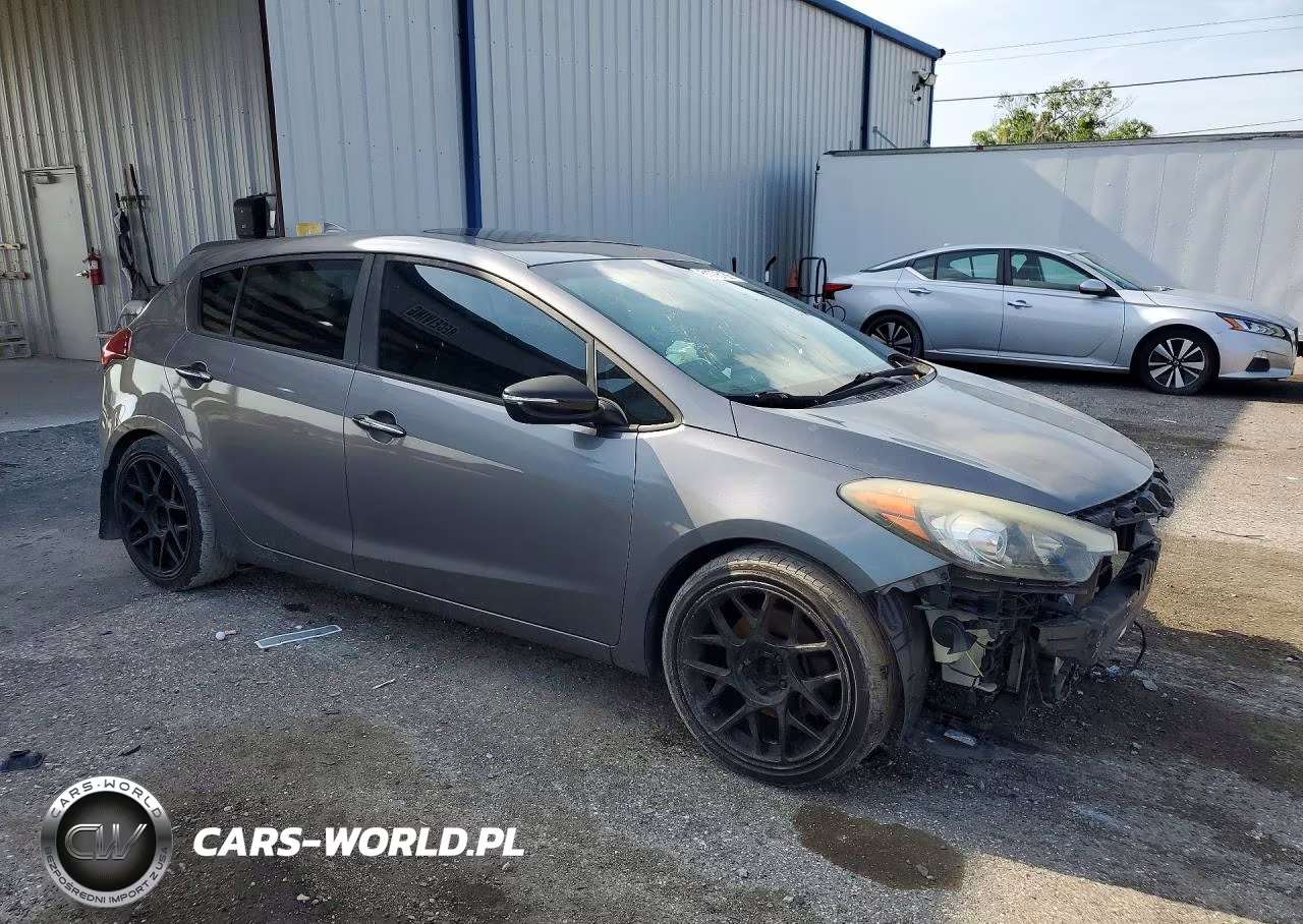 2016 Kia Forte5 Sx VIN:KNAFZ5A30G5626261 - 4